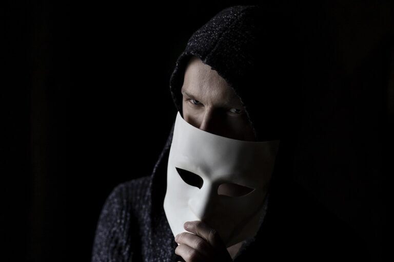 Responding to Scammers: What to Do When You Recognize a Fraudulent Call